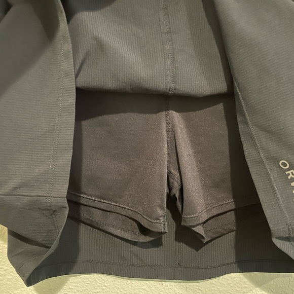 Black Orvis lightweight moisture wicking Skort.  Size XXL - Picture 6 of 6